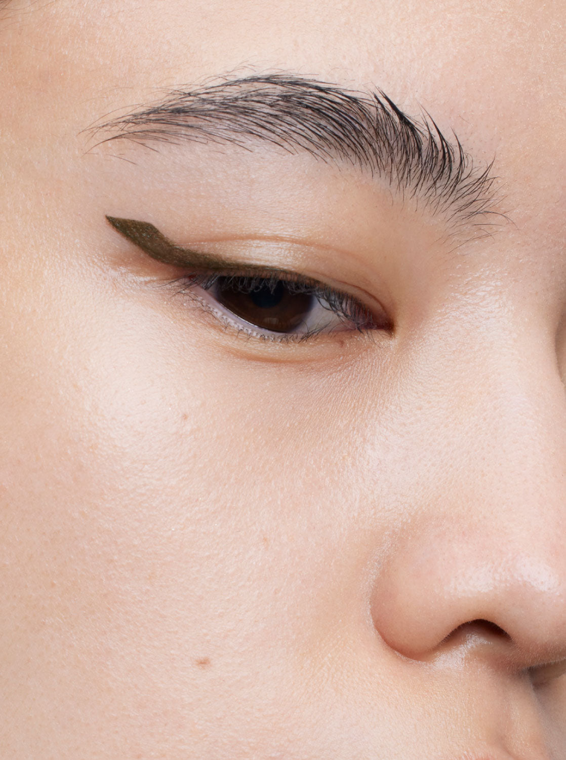 EYE OPENING LINER / Khaki