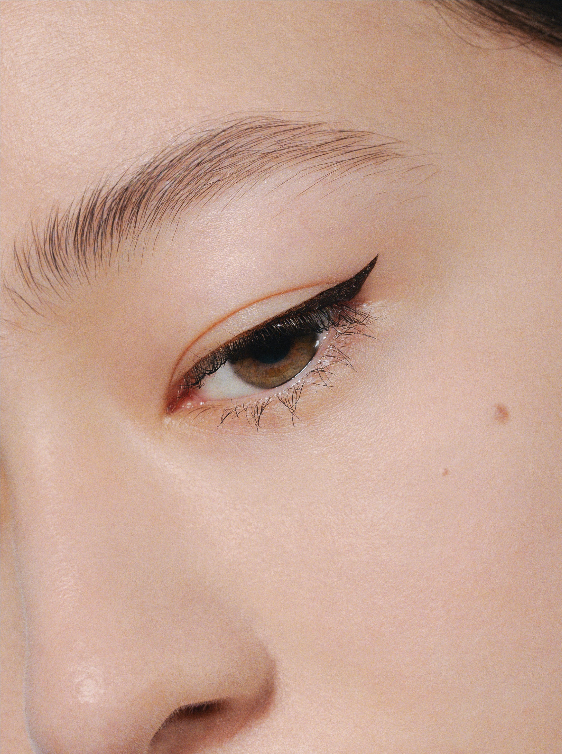 EYE OPENING LINER BROWN BLACK(ブラウンブラック) | UZU BY