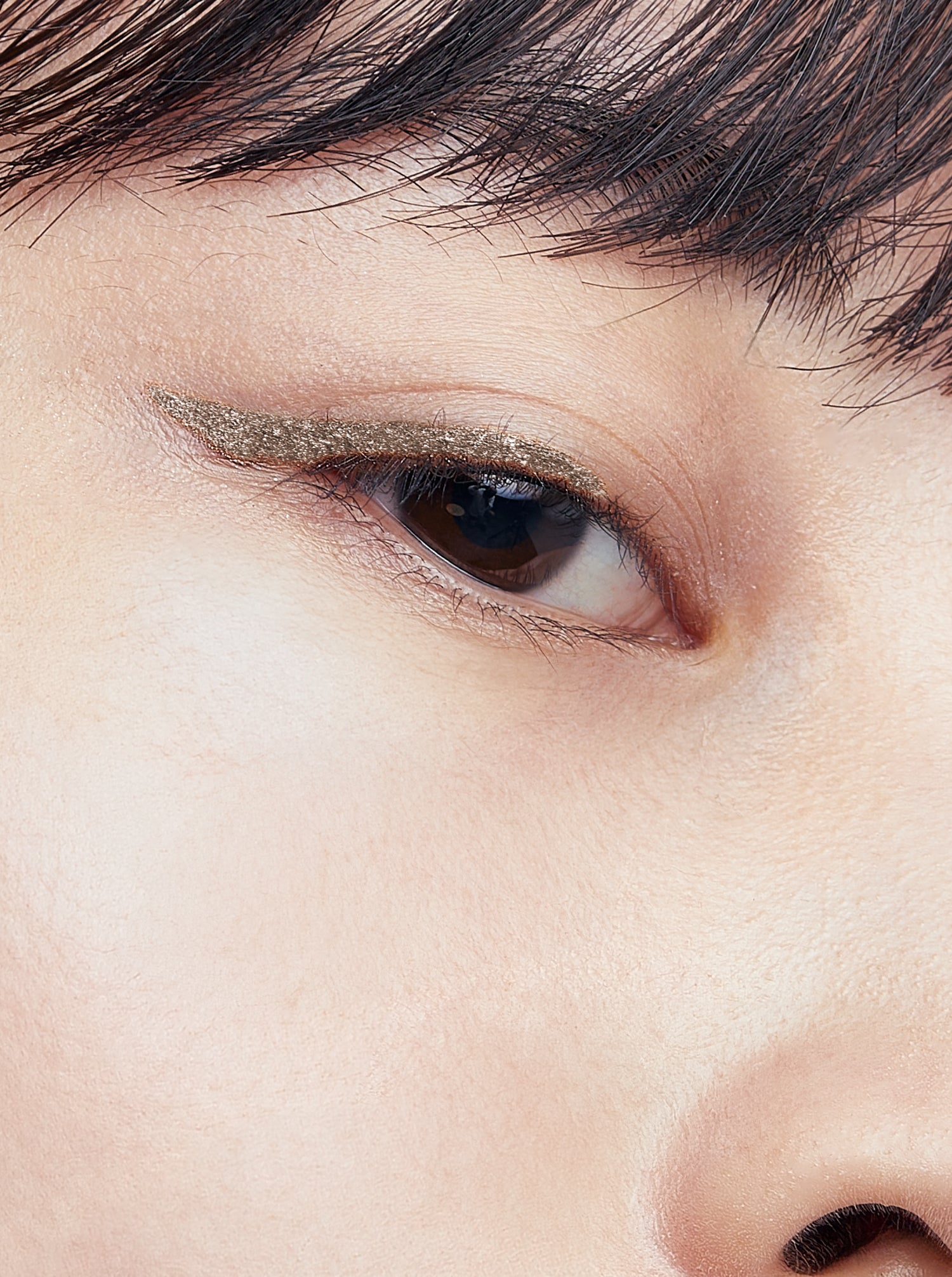 EYE OPENING LINER / Metallic Black